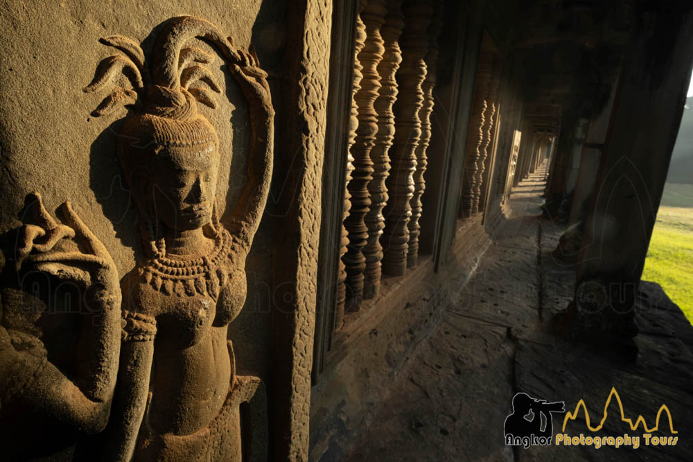 devata angkor wat